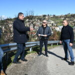 ΠΕΡΙΟΔΕΙΑ ΔΗΜΑΡΧΟΥ ΠΑΤΡΕΩΝ, ΚΩΣΤΑ ΠΕΛΕΤΙΔΗ, ΣΕ ΣΗΜΕΙΑ ΤΟΥ ΟΔΙΚΟΥ ΔΙΚΤΥΟΥ ΠΟΥ «ΘΩΡΑΚΙΣΤΗΚΑΝ» ΜΕ ΜΕΤΑΛΛΙΚΑ ΣΤΗΘΑΙΑ ΑΣΦΑΛΕΙΑΣ